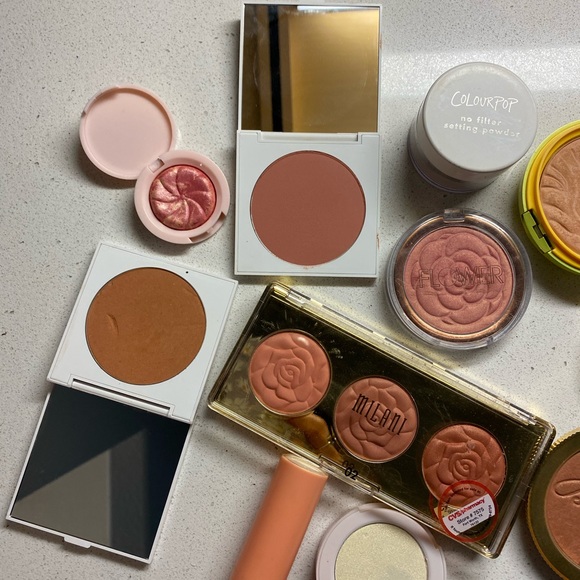 Cheek Product Bundle ✨ - Picture 3 of 10